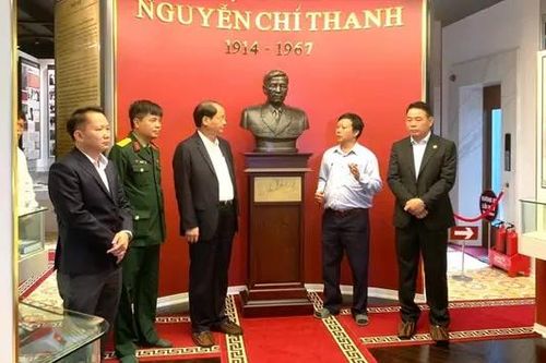 Dâng hương tưởng nhớ Đại tướng Nguyễn Chí Thanh