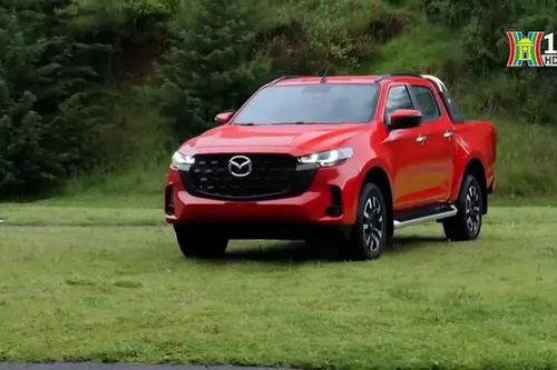 Bán tải Mazda BT-50 có thêm bản động cơ turbo diesel 2.2L