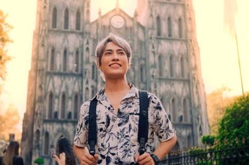 Hà Nội tinh tế, thanh lịch trong MV 'Hà Nội thu trong tôi'