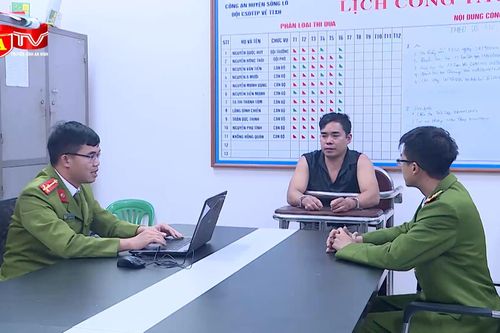 Vây bắt đối tượng bắn trưởng công an xã rồi về nhà cố thủ