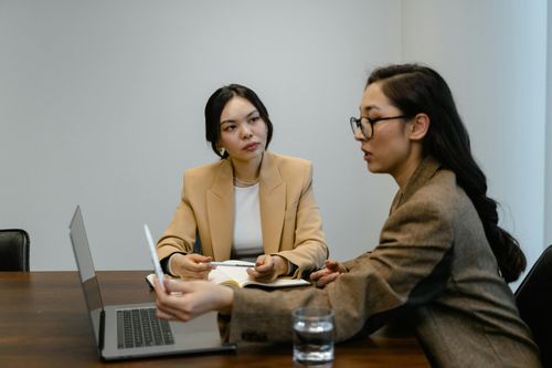 Ứng viên phó chủ tịch cũng khó thoát cảnh tuyển dụng kiểu 'dội bom'