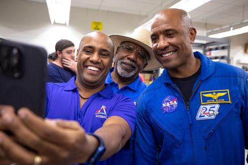 NASA thông báo trì hoãn kế hoạch khám phá Mặt Trăng