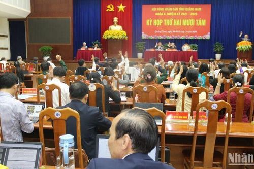 Quảng Nam thông qua 26 nghị quyết liên quan đến đời sống dân sinh và sự phát triển
