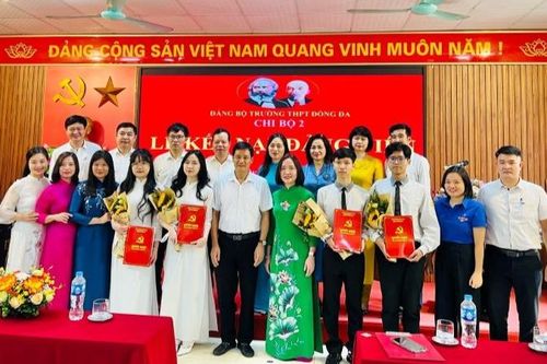 Đẩy mạnh phát triển đảng viên trong học sinh