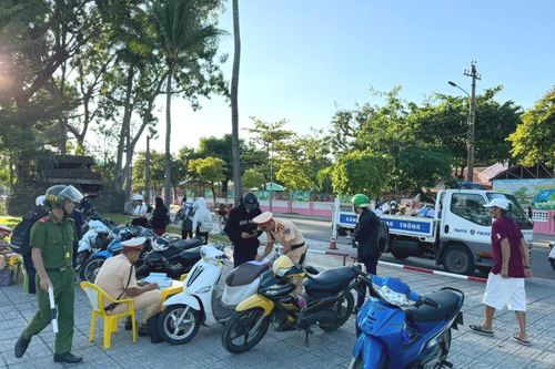 Xin đừng tiếp tay!