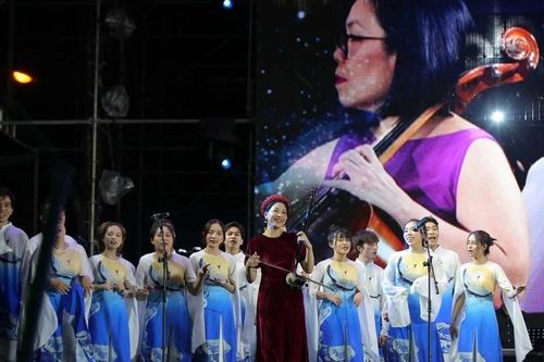 Phát triển các ngành công nghiệp văn hóa tại TPHCM: Con người công nghiệp cho công nghiệp văn hóa