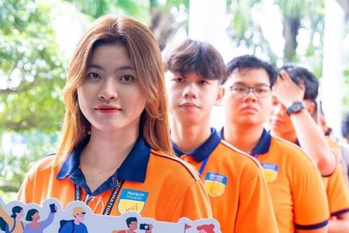 Một trường đại học cho sinh viên nghỉ Tết Nguyên đán 6 tuần