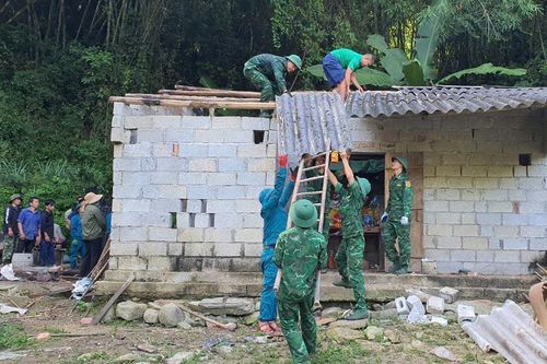 Xây dựng 'thế trận lòng dân' vững chắc nơi biên cương