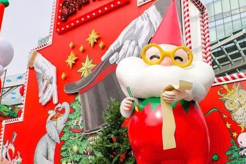 Ông già Noel, người tuyết khổng lồ 'đổ bộ' trung tâm thương mại Hà Nội