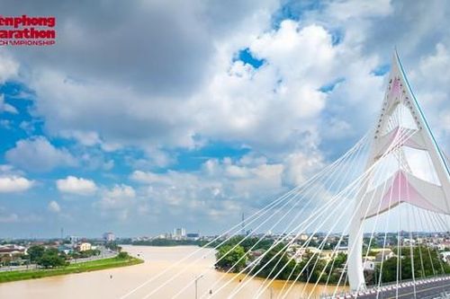 Tiền Phong Marathon 2025: Cuộc đua đầy tự hào trên vùng đất thiêng Quảng Trị