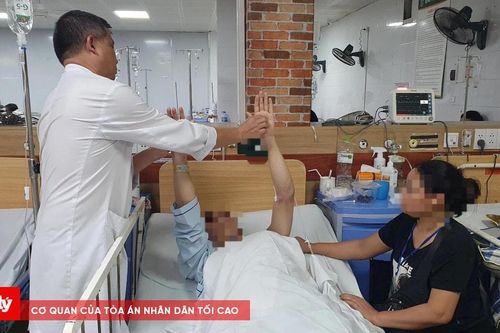 Thuốc lá được bán khắp nơi, rất dễ dàng tiếp cận vì... 'quá rẻ'