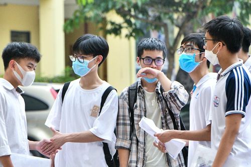 Truyền thông cởi mở về sức khỏe sinh sản vị thành viên cho 1.200 học sinh