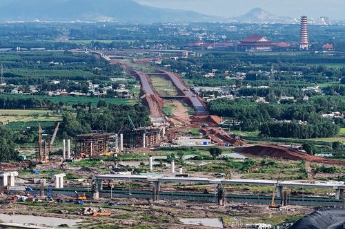 Đồng Nai đẩy tiến độ nhiều công trình trọng điểm