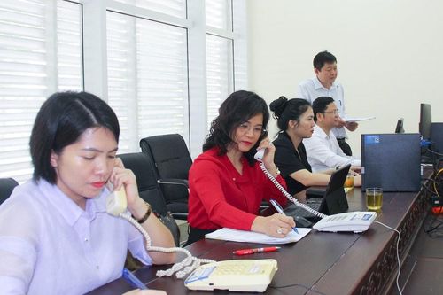 Nhiều ý kiến cử tri gửi đến kỳ họp HĐND tỉnh Nghệ An qua điện thoại trực tuyến