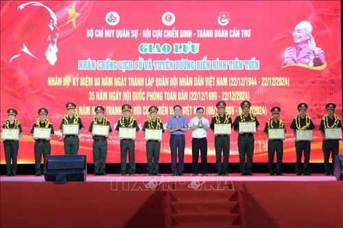 Khơi dậy niềm tự hào về truyền thống vẻ vang của Quân đội nhân dân Việt Nam