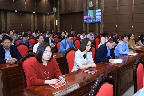 Đảng bộ Hà Nội sinh hoạt về kỷ nguyên vươn mình trong 3 tháng liên tiếp