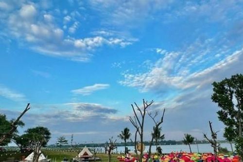 Trở thành 'đống hoang tàn' sau bão Yagi, bãi đá sông Hồng giờ ra sao?