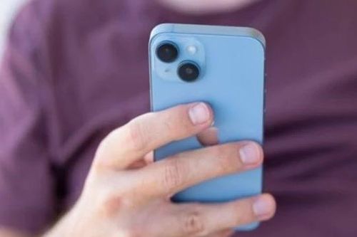iPhone 14 hạ giá đáy vực, thủng sàn, rẻ hơn Galaxy S24 5G, trang bị mạnh, gây áp lực lên Xiaomi 14T