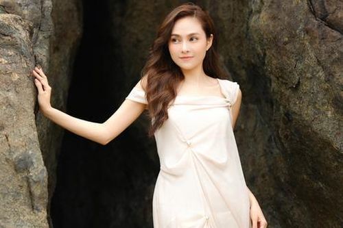 Nữ ca sĩ Việt tiếp tục báo 'tin vui' sau một tháng sinh con, visual gây chú ý