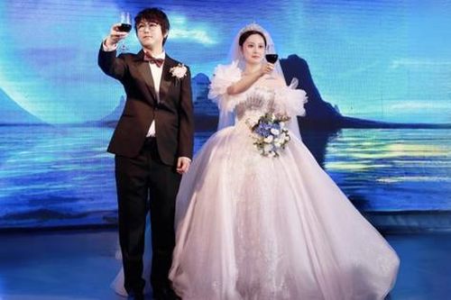 Giới trẻ Trung Quốc chuộng đám cưới siêu tối giản