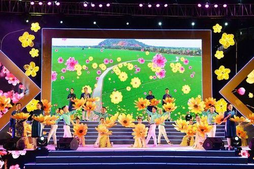 Nhiều hoạt động mừng Đảng, mừng Xuân 2025