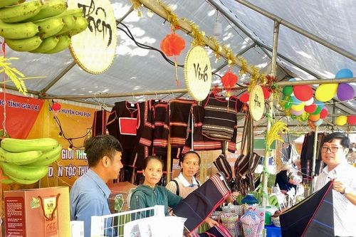 Chư Pưh giới thiệu 50 gian hàng sản phẩm vùng đồng bào dân tộc thiểu số