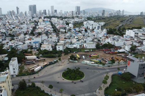 Khẩn trương kiểm tra, xử lý bãi đỗ xe trái phép trên đường Thích Quảng Đức theo phản ánh của Báo Khánh Hòa