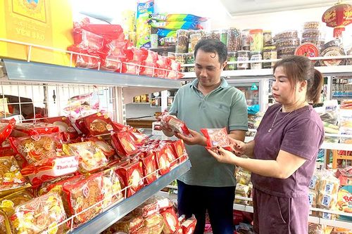 Để người Việt ưu tiên dùng hàng Việt