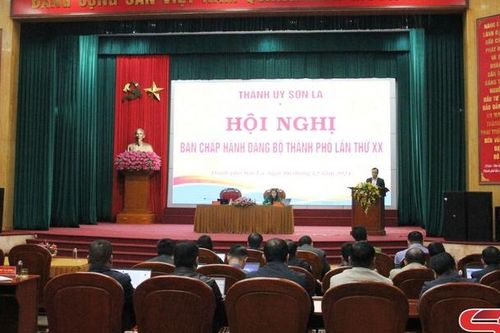 Hội nghị Ban Chấp hành Đảng bộ Thành phố lần thứ XX
