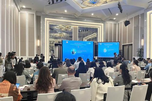 Ưu tiên hỗ trợ phát triển bền vững cho doanh nghiệp dệt may và da giày