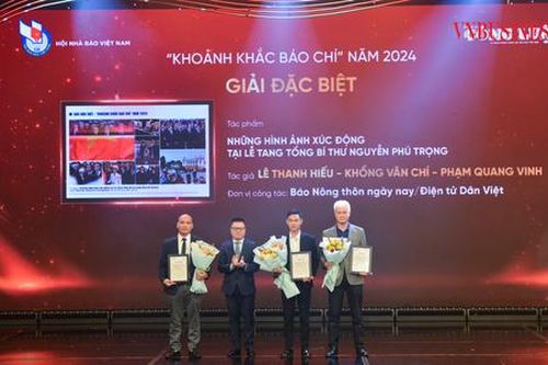 Lễ trao Giải ảnh 'Khoảnh khắc Báo chí' năm 2024