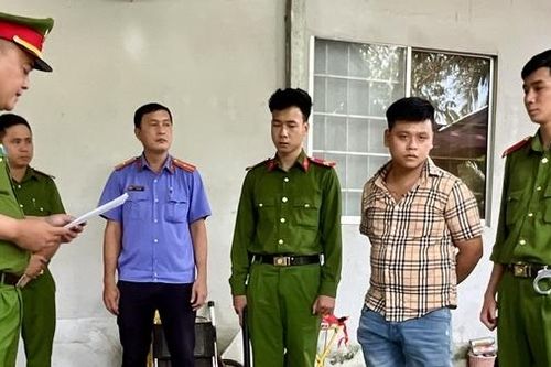Bắt giam 2 kẻ chủ mưu vụ nổ súng pháo gây rối trật tự công cộng