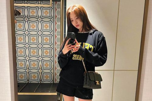 Mặc áo nỉ vào mùa thu đông, kết hợp thế nào để trông sành điệu?