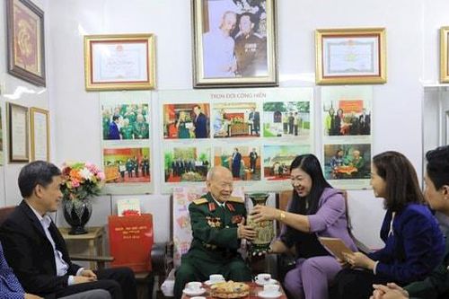 Lãnh đạo thành phố Hà Nội tri ân các tướng lĩnh Quân đội