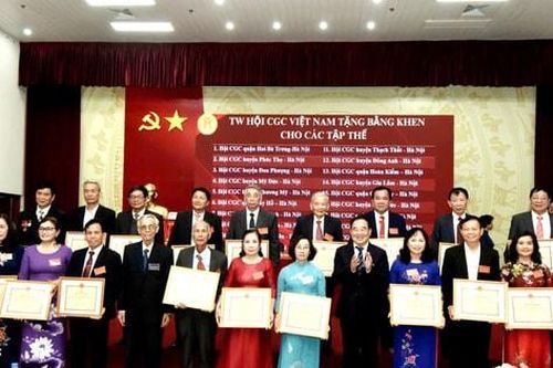 Hội Cựu Giáo chức Hà Nội thực hiện '4 cùng' với ngành Giáo dục