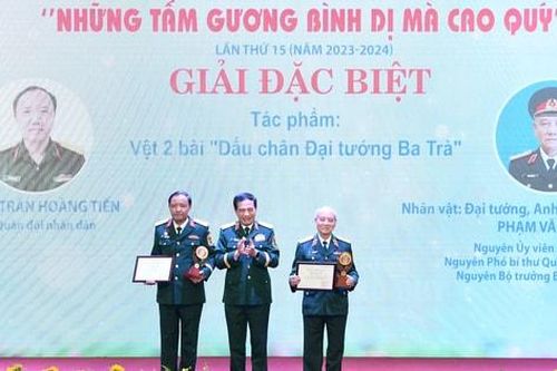 Tôn vinh 35 tác giả, nhóm tác giả viết về 'Dấu ấn bộ đội thời bình'
