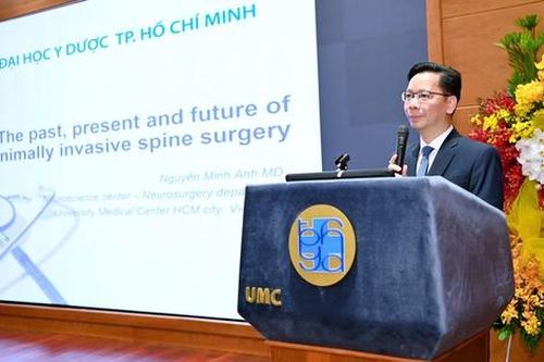 60% người Việt trên 40 tuổi bị thoái hóa cột sống, căn bệnh có thể gây ra bại liệt, tàn phế