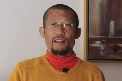 'Chuyên gia chữa lành bằng những cú tát' bị kết án 10 năm tù