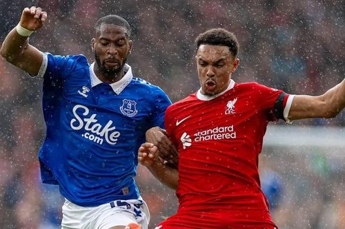 Trận Everton - Liverpool bị hủy
