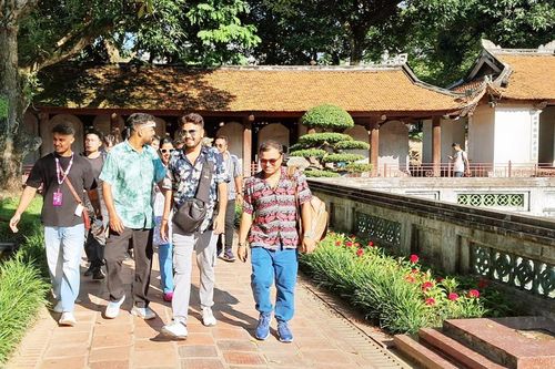 Du lịch Việt Nam đón 16 triệu lượt khách quốc tế