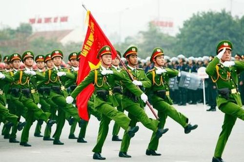 Cấp bậc hàm cao nhất đối với chức vụ, chức danh của sĩ quan Công an nhân dân
