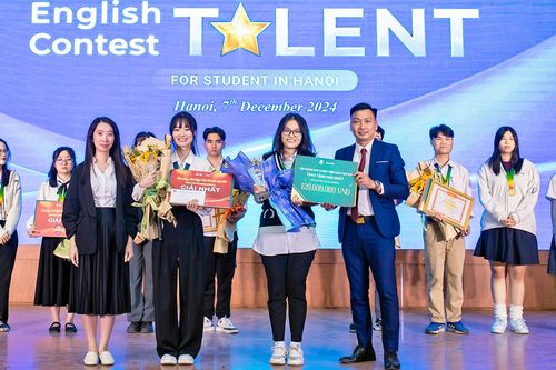 Trường đại học Sư phạm Hà Nội lập 'cú đúp' giải nhất tài năng Anh ngữ học sinh, sinh viên Thủ đô