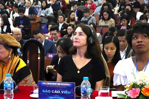 Hàng trăm nhà khoa học chia sẻ về giáo dục liên văn hóa trong bối cảnh hội nhập