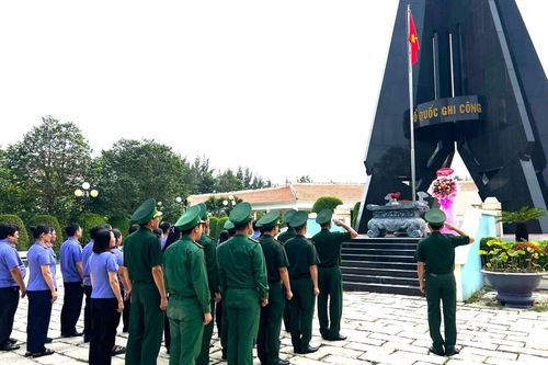 Hành trình về nguồn tại khu Di tích lịch sử Chiến khu rừng Sác