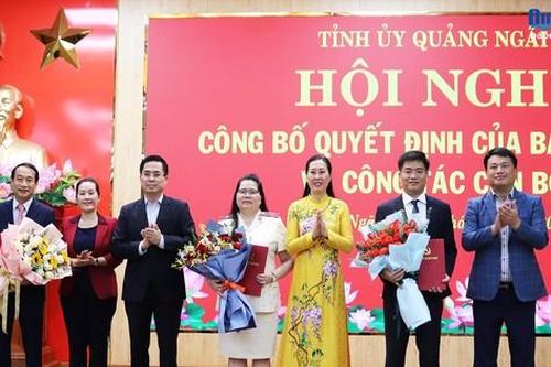 Triển khai quyết định của Ban Bí thư về công tác cán bộ ở 8 tỉnh, thành