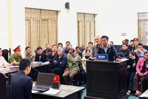 Hàng chục phụ huynh vướng lao lý vì nộp giấy tờ giả để con trốn nghĩa vụ quân sự