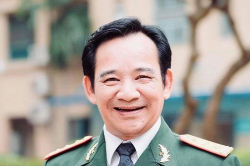 Top 5 nghệ sĩ hài miền Bắc được 'săn đón' năm 2024
