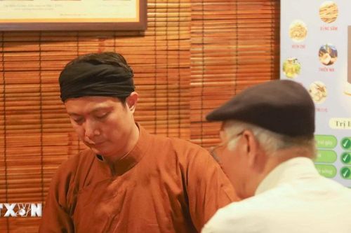 Thúc đẩy đưa sản phẩm y học cổ truyền phục vụ chăm sóc sức khỏe và du lịch