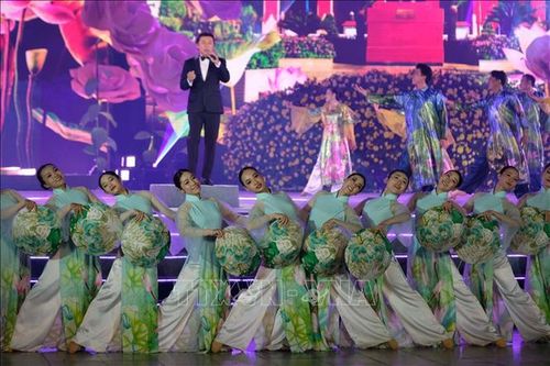 Loạt chương trình nghệ thuật âm nhạc phục vụ du khách dịp Festival hoa Đà Lạt