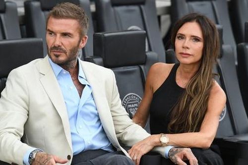 David Beckham bí mật đến thăm nữ lễ tân của MU